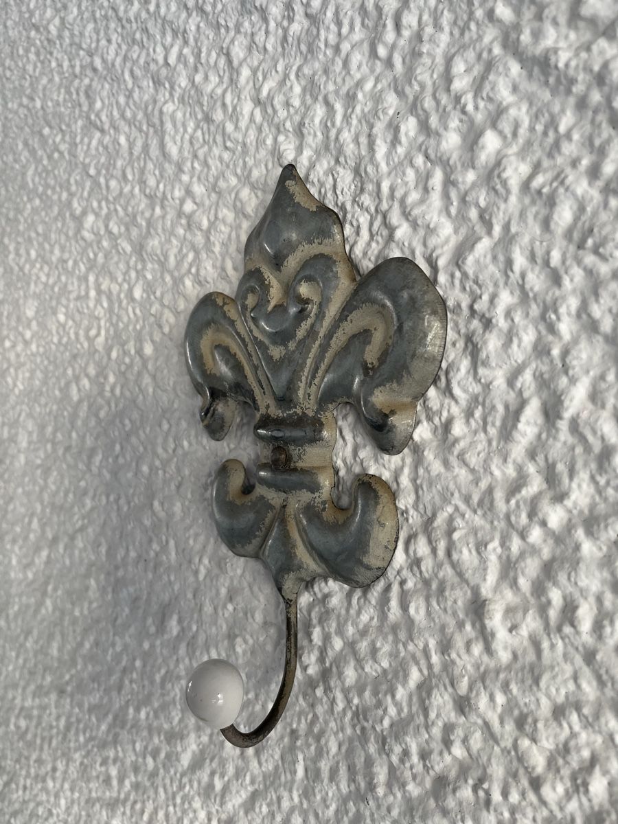 Ferramenta: Wandhaken / Fleur de Lis – Usato da Wetzikon ZH venduto da seli03 1