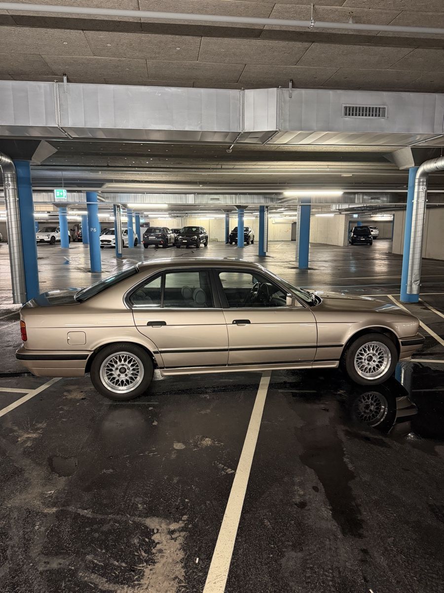 BMW Automobili: Bmw 525ia – Usato da Nidau venduto da dondurres 1
