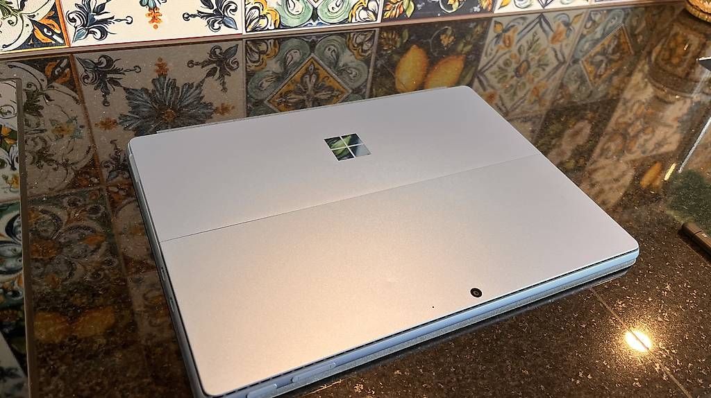Tablet PC: Microsoft Surface Pro - Copilot + PC 11. – Gebraucht aus Ueberstorf von lan_5wdm 2