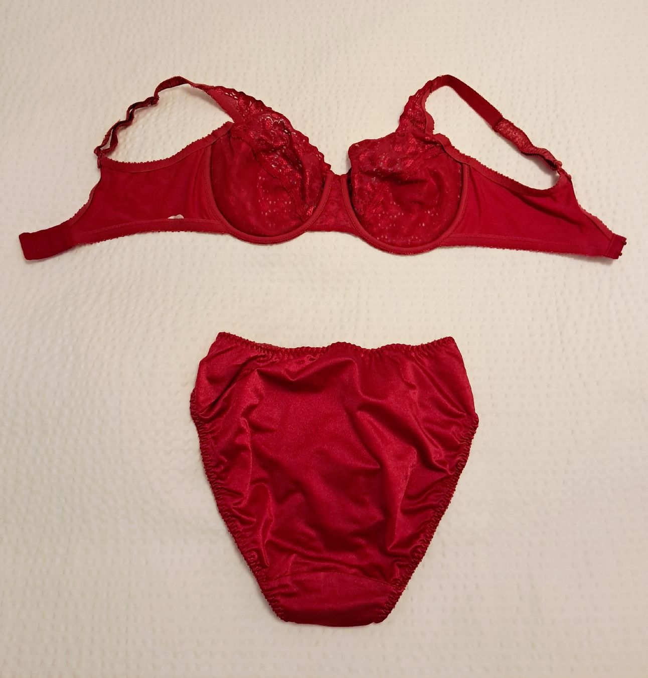 Altra biancheria intima: Dessous-Set, rot, Grösse 75DD, Spitze – Usato da Fislisbach venduto da chica_76 1