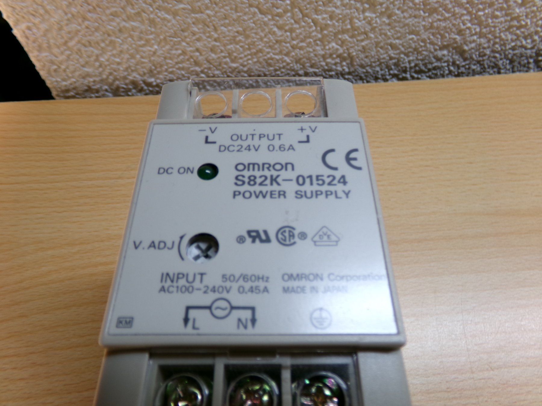 Omron Componenti elettronici: Netzteil 24VDC 0,6A Omron – Usato da Hombrechtikon venduto da Maloev17 1