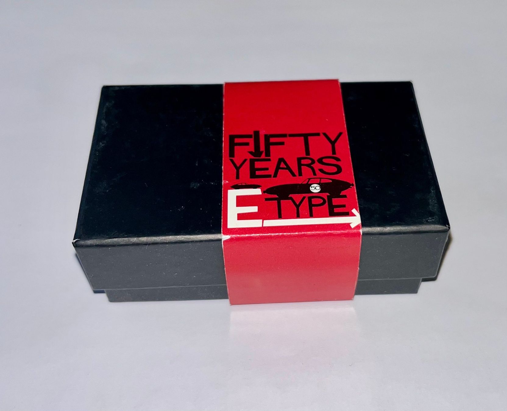 Chiavette USB: Jaguar Type E clé USB 4 GB -  Fifty years E-Type – Nuovo e nell'imballaggio originale da Petit-Lancy venduto da DonJen 4