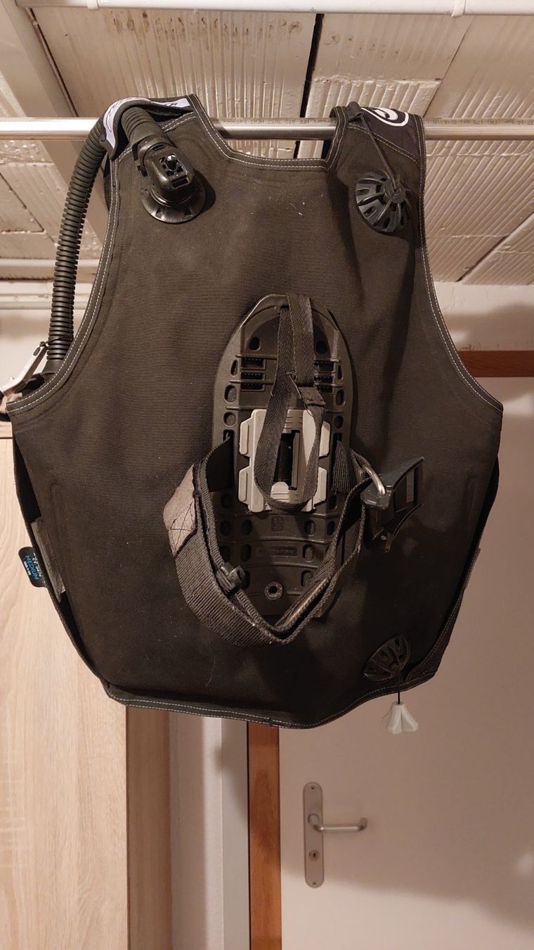 Scubapro Mute per immersioni: Tarierjacket Scubapro T One M – Usato da Oberdiessbach venduto da wasserfreak 5