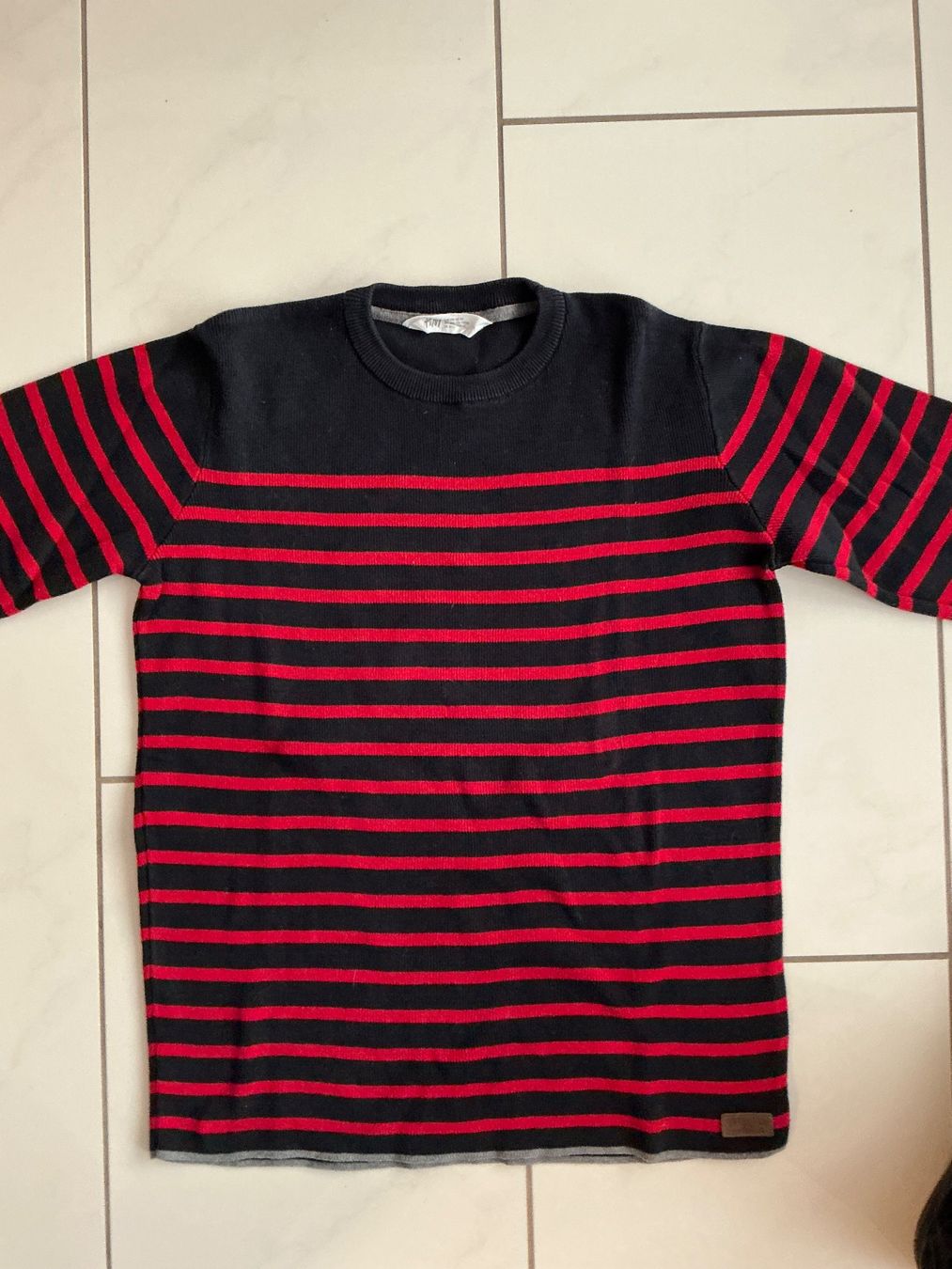 H&M Pulls et sweat-shirts: Schöner Strickpullover Gr.170 von H&M – D'occasion à Biel-Benken BL par Sahra1 1