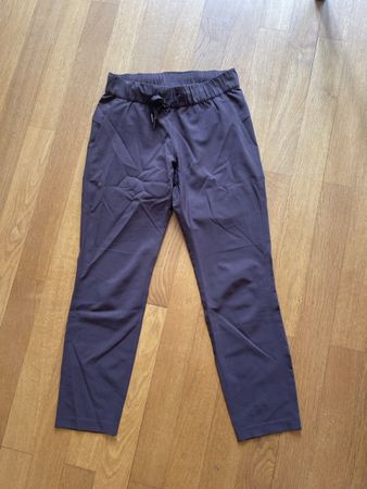 LuluLemon, Freizeithose US Grösse vier