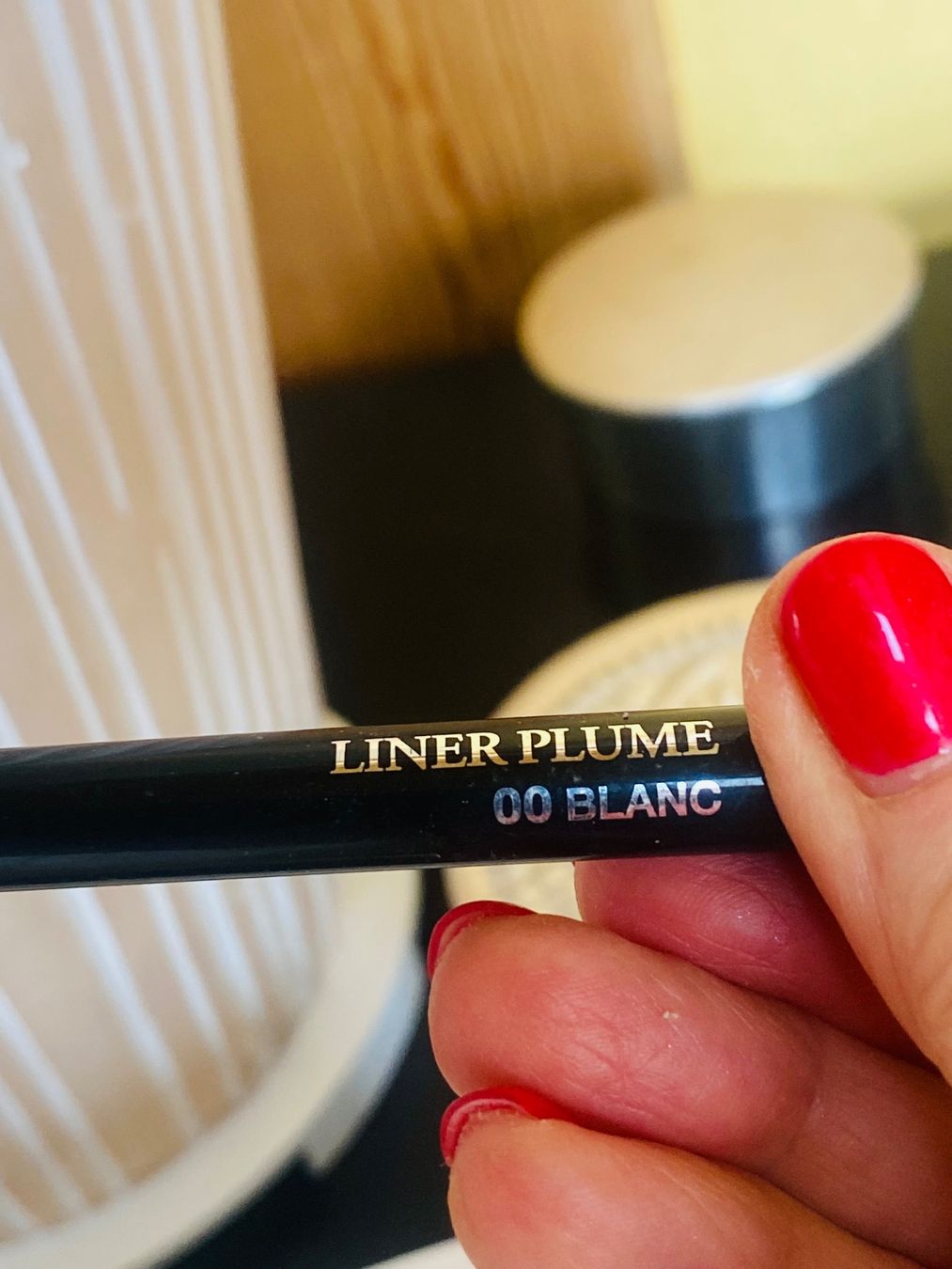Make-up: LANCÔME Eye Liner Plume Blanc 00 – Gebraucht aus Belmont-sur-Lausanne von chu_vxf5 1