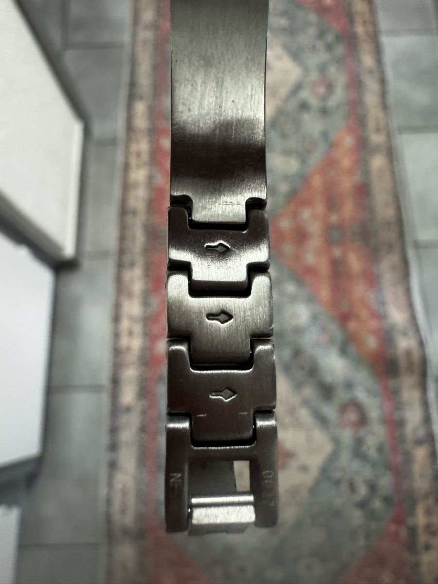 Calvin Klein Montres: Calvin Klein Watch ladies silver tone  – D'occasion à Gerlafingen par naj_vj8s 2