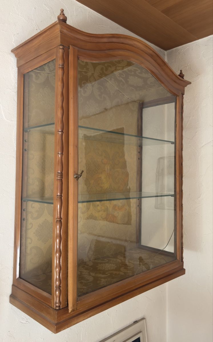Vetrine: Antike Wandvitrine – Usato da Hombrechtikon venduto da Froeschli9 2