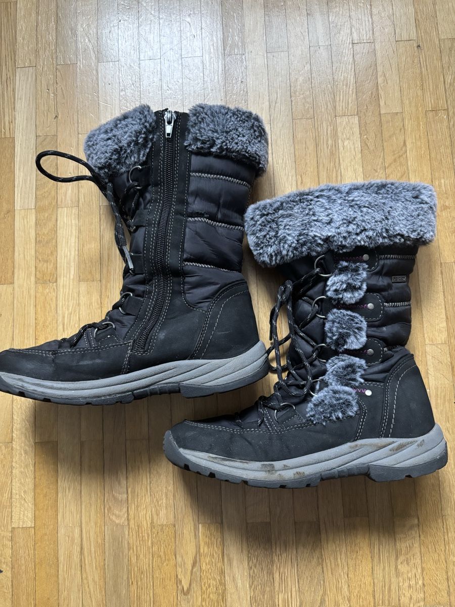 Schuhe für Mädchen: Winterstiefel Grösse 35 – Gebraucht aus Niederwangen b. Bern von muidop