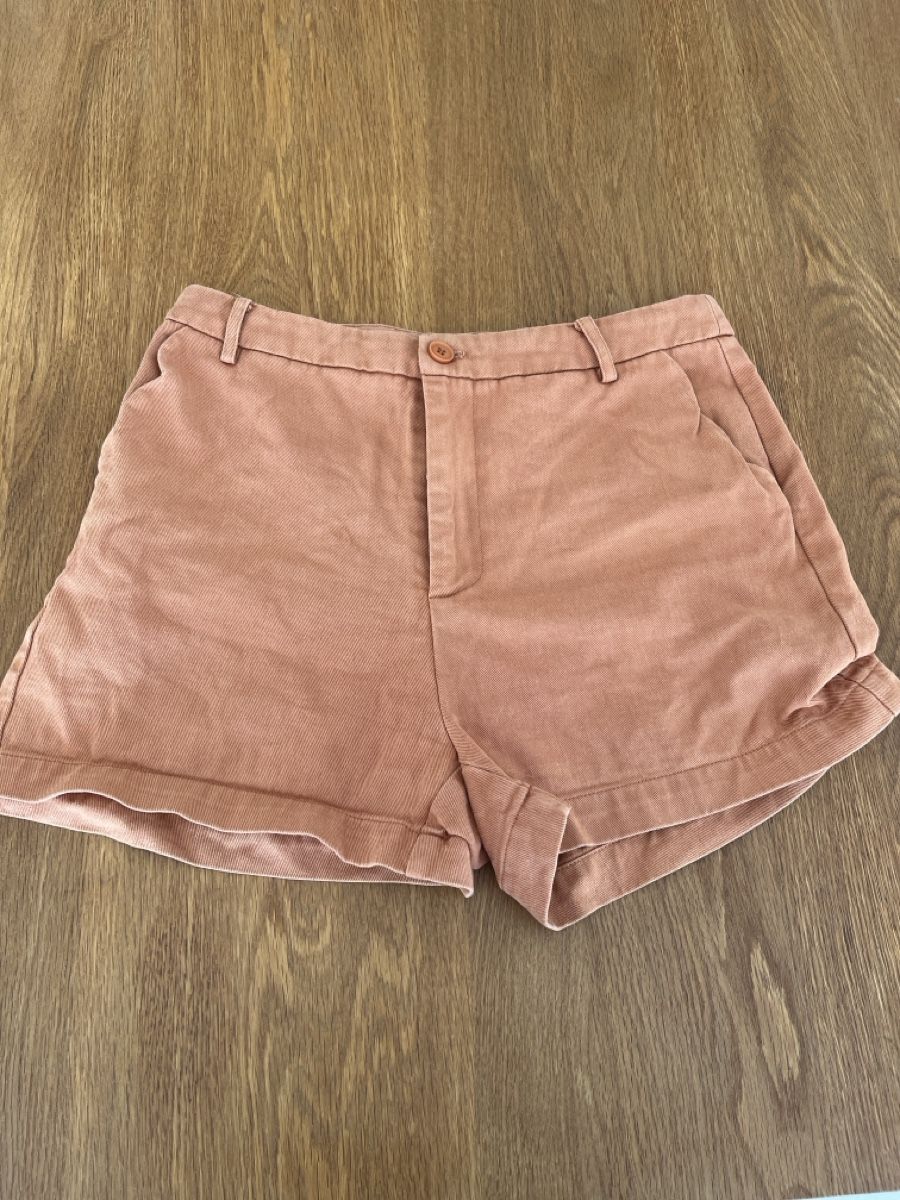Pantaloni: Charlior orange shorts – Usato da Liestal venduto da Parsons_store