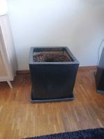 Grosser Pflanztopf (50*48*48) mit passender Auffangschale