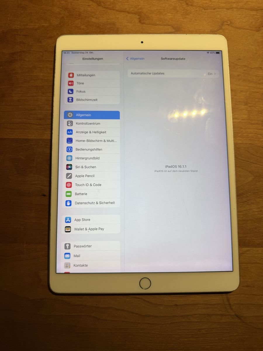 Apple Tablet PC: iPad Pro Wi-Fi + Cellular 64GB – Gebraucht aus Busswil BE von Sonnenblumenbild 6