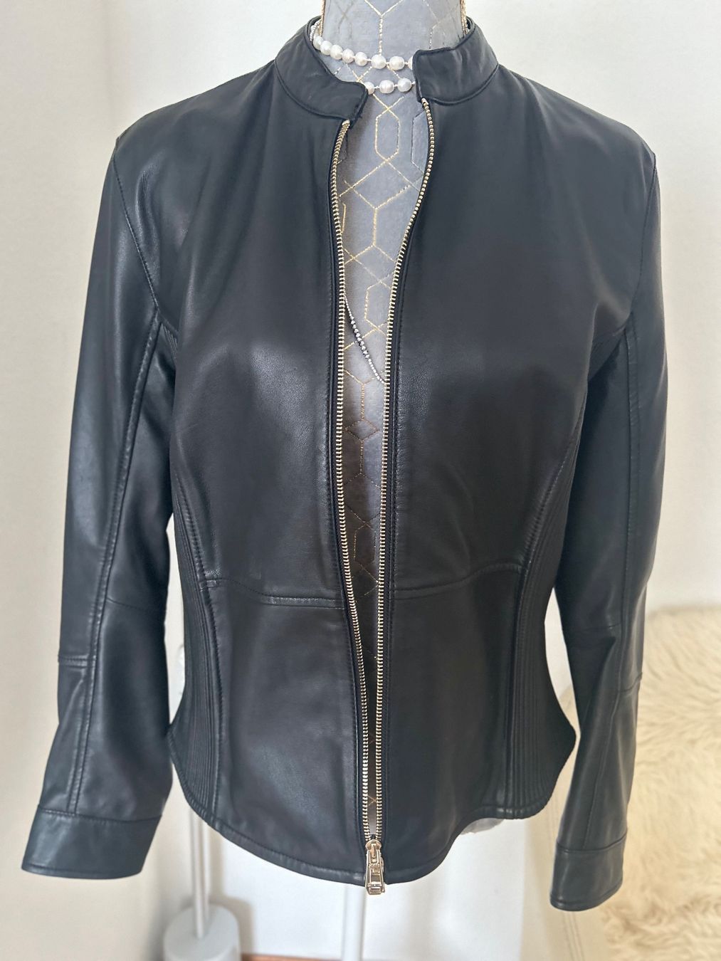 Joop Jacken: New JOOP Damen Lederjacke, Gr. 42 schwarz – Neu (gemäss Beschreibung) aus Zumikon von nat_96zs