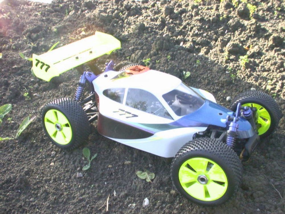 Kyosho Inferno 777 1/8 D'occasion, Modèle Fonctionnel Avec Usure Légère