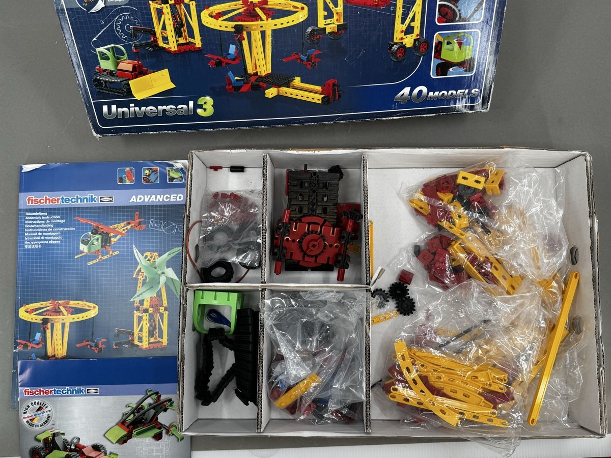 Fischer Kit di costruzioni: fischertechnik Universal 3 Advanced Baukasten 500 Teile 40 M – Usato da Zürich venduto da Nobs1 2