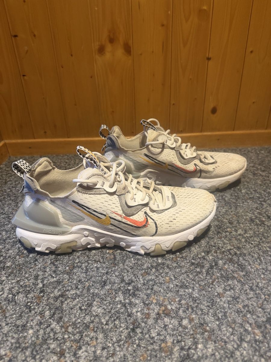 Nike Chaussures hommes: Nike React Laufschuhe – D'occasion à Vilters par sele08_ale08