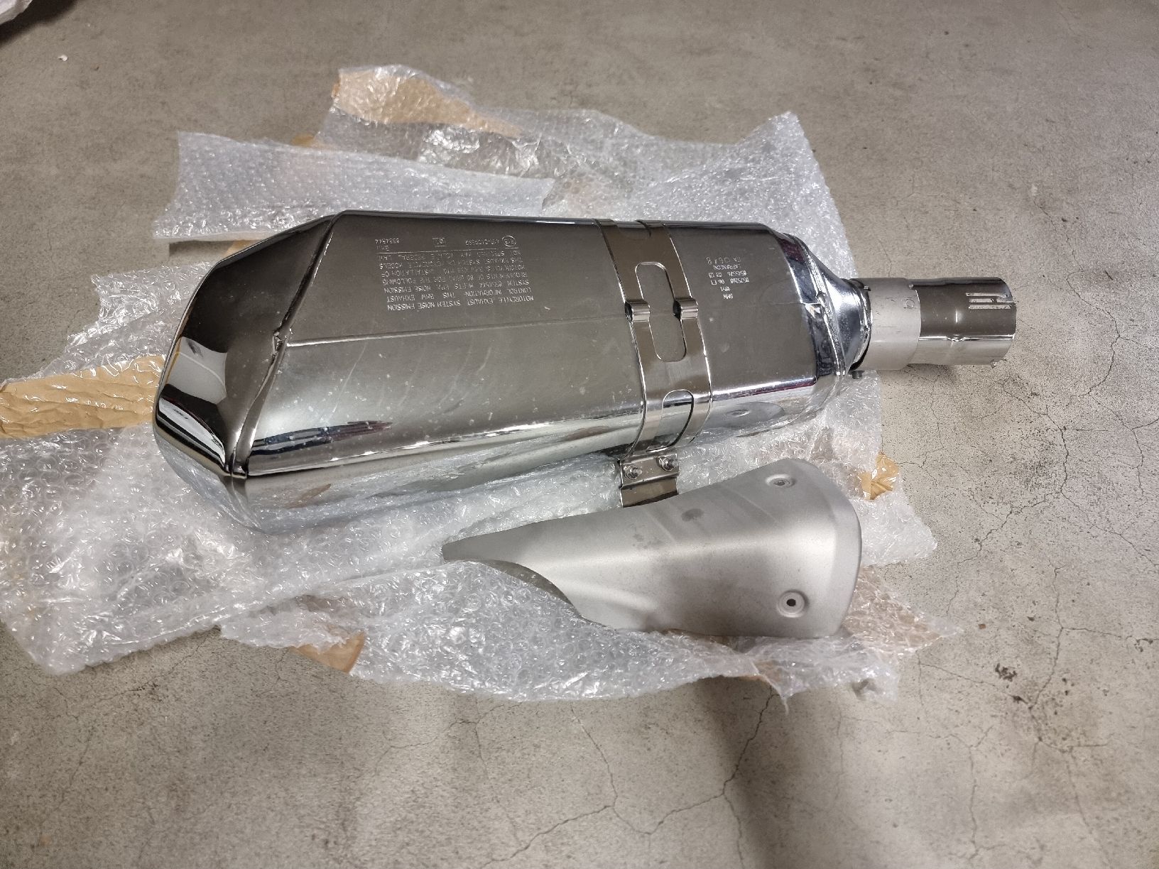 BMW Sistemi di scarico: bmw r1200 rs auspuf – Nuovo e nell'imballaggio originale da Goldach venduto da Kv1975