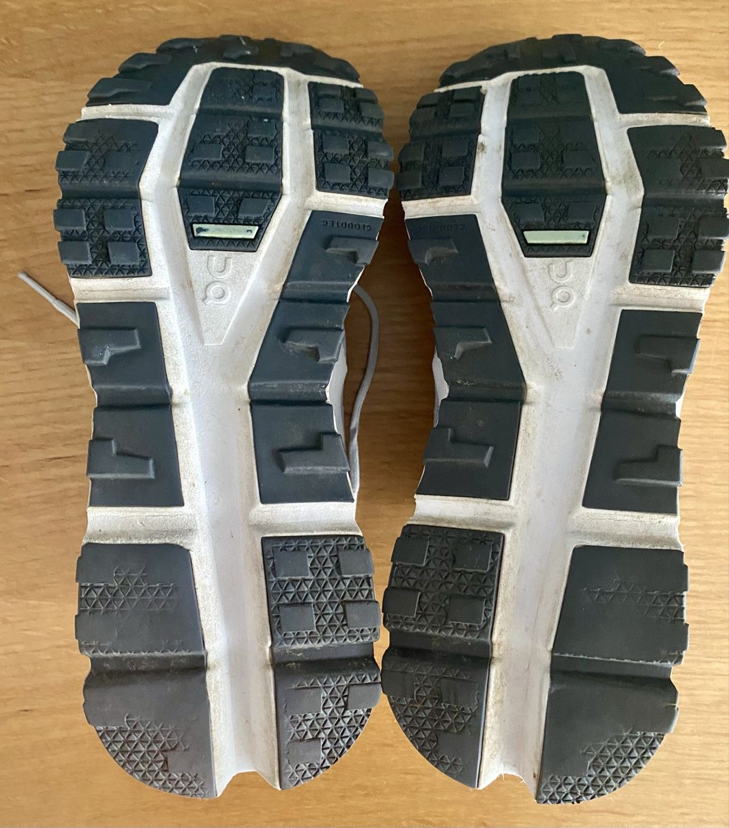 On Scarpe da uomo: Chaussures On Running gris taille 42 – Usato da Lausanne venduto da Lyl-ch 6