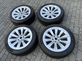 4 Stk. Tesla Alufelgen 19 Zoll 245/45R19 Michelin Sommer