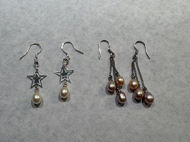 Orecchini pendenti & Orecchini a lobo: Set à 2 Stück Ohrringe mit Süsswasserperlen, neu – Nuovo (secondo la descrizione) da Gossau/ZH venduto da amazonas66