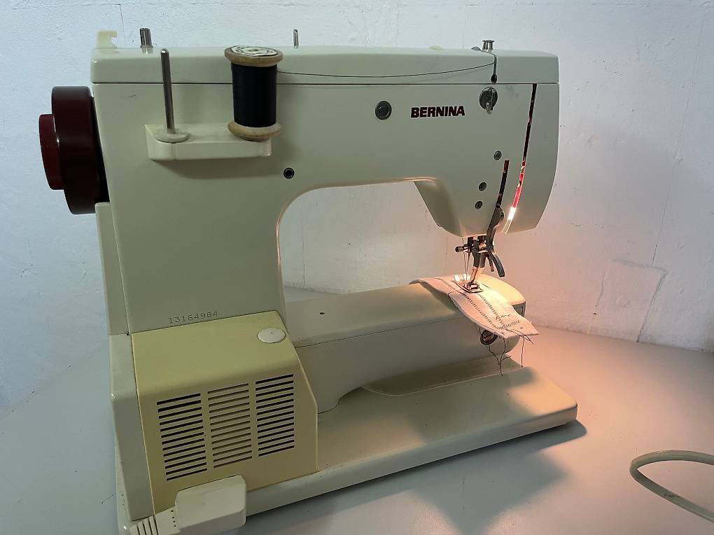 Bernina Macchine da cucire: machine a coudre Bernina 807 – Usato da La Croix (Lutry) venduto da netrajet 3