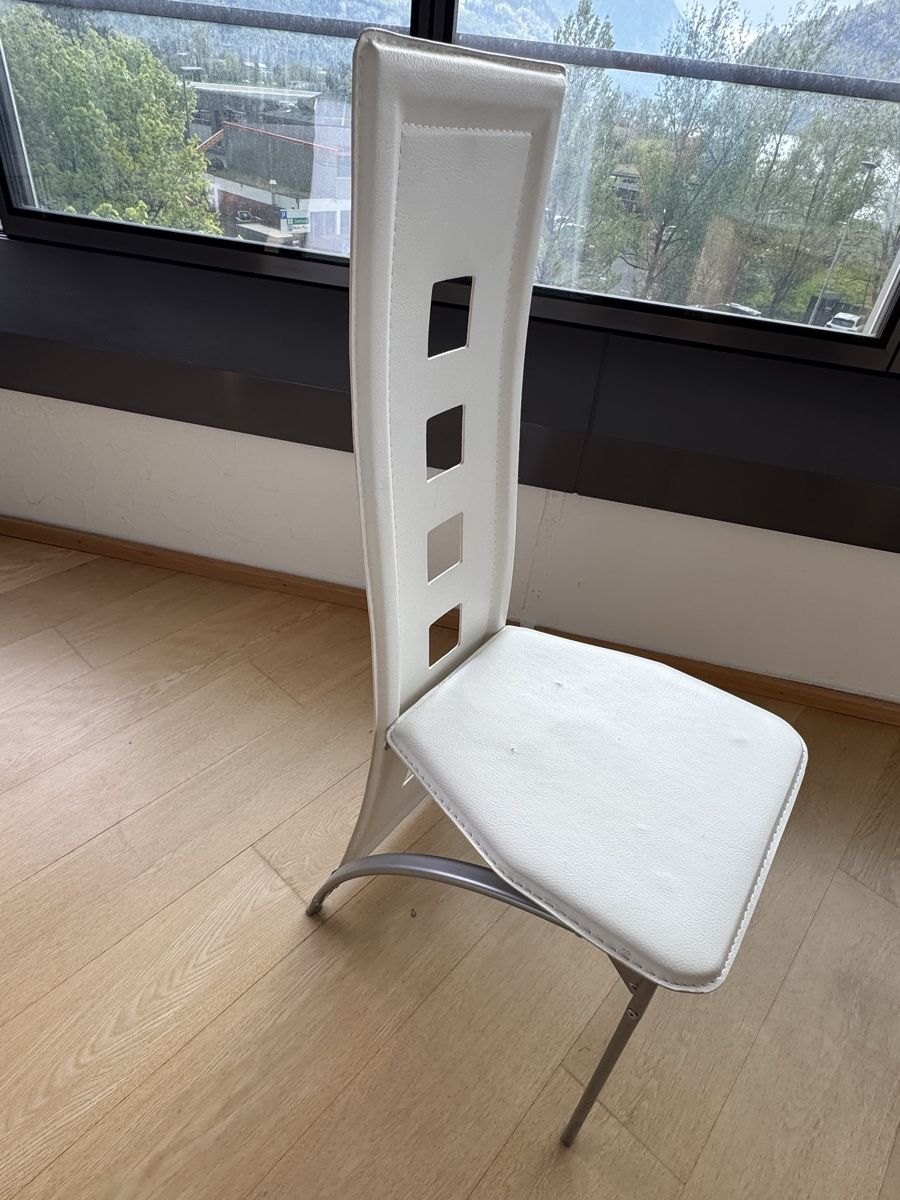 Ikea Set di tavolo e panche: Esstisch Massivholz mit einfachen Stühlen – Usato da Brunnen venduto da Raffi017 2