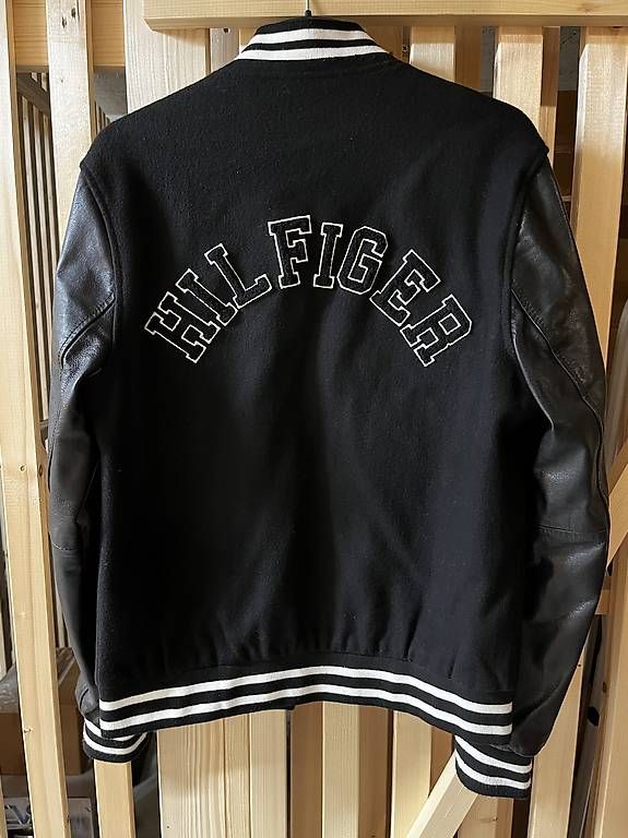Jacken: Tommy Hilfiger College-Jacke Gr. S – Gebraucht aus Liestal von Schatzsucher90 2