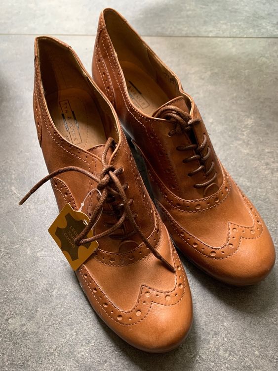 Chaussures femmes: Lederschuhe Gr. 37 NEU – Neuf avec emballage d'origine à Worblaufen par Savanne05