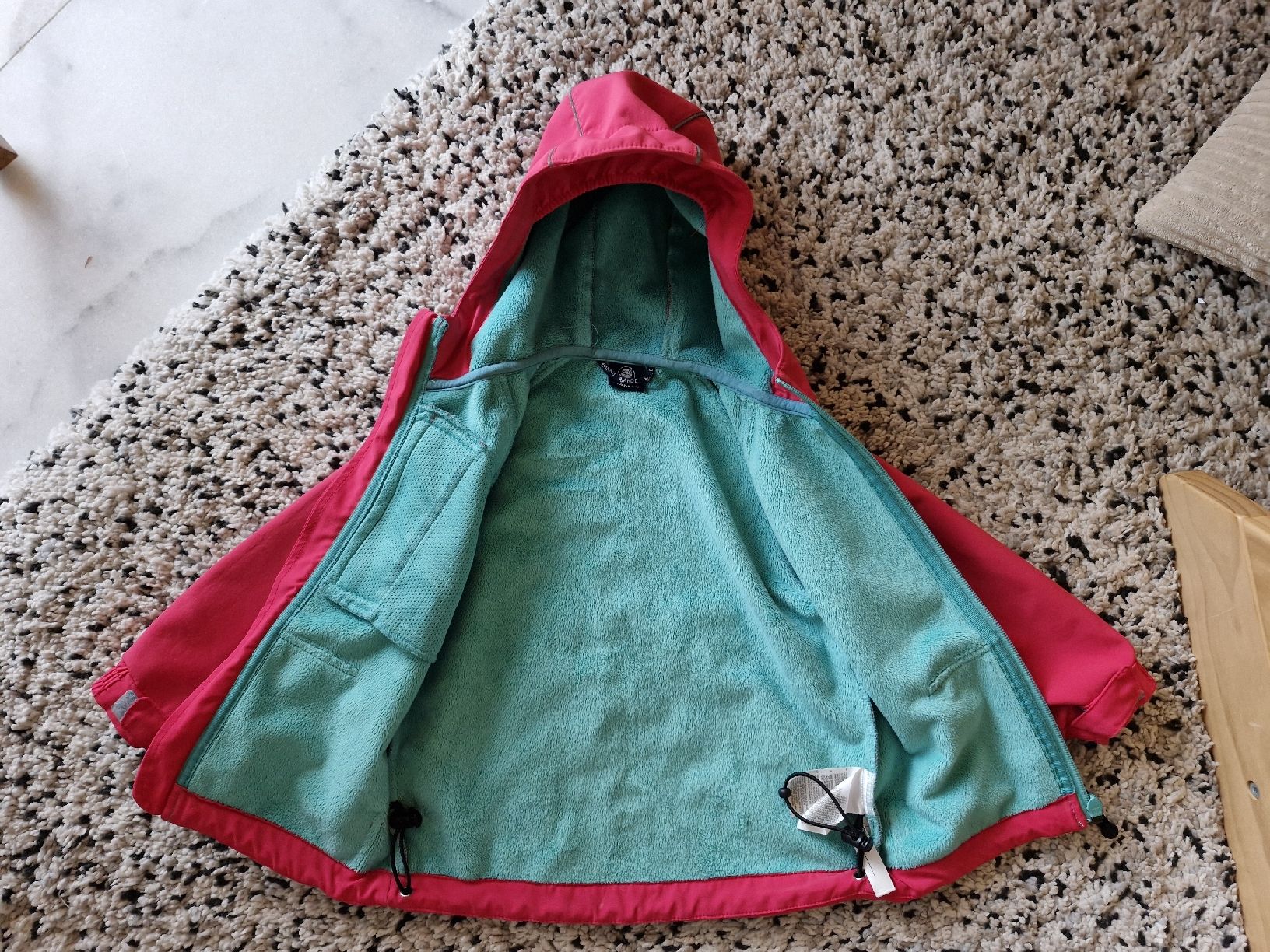 Giacche & Cappotti: 2 Kinderjacken Softshell und Plüsch Gr. 92/98 – Usato da Basel venduto da Andrealin 1