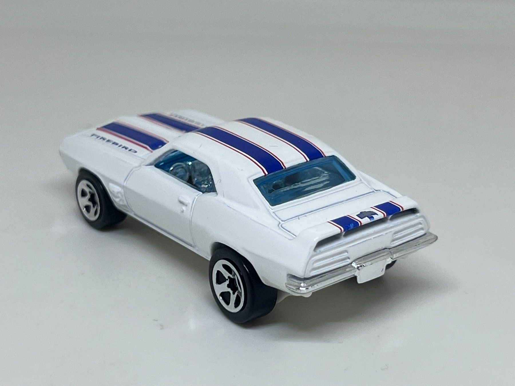 Hot Wheels Modellini d'auto: Hot Wheels '69 Firebird T/A – Nuovo (secondo la descrizione) da Wildegg venduto da LaaBoutique 2