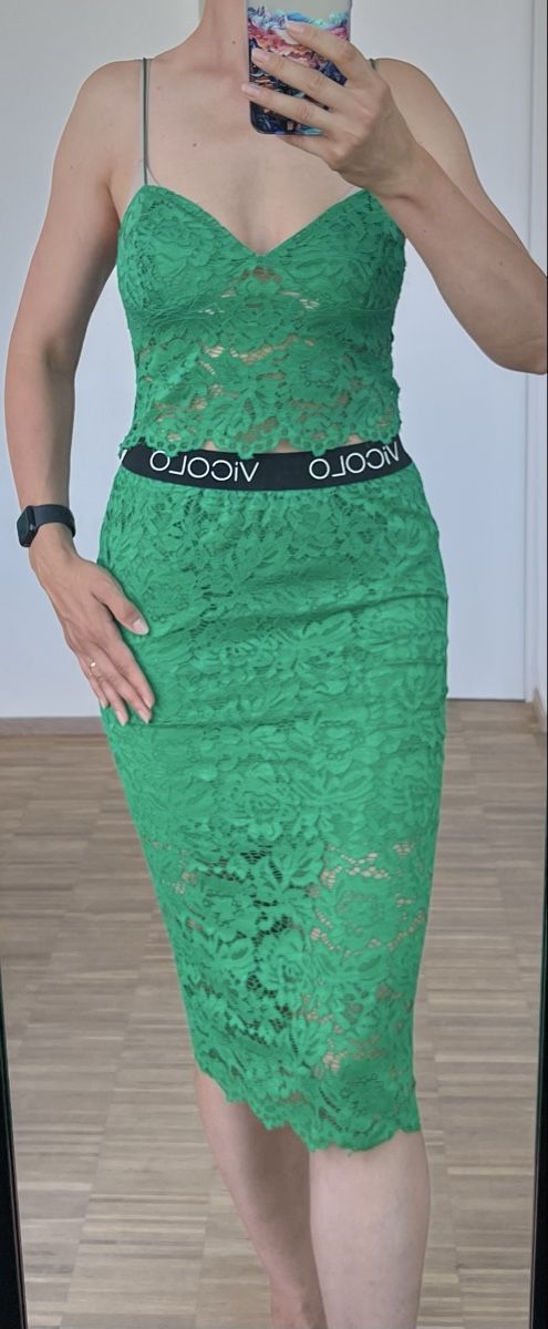 Lotti di vestiti: Green Lace Top and Skirt Set S – Nuovo (secondo la descrizione) da Dübendorf venduto da kat_yx9r