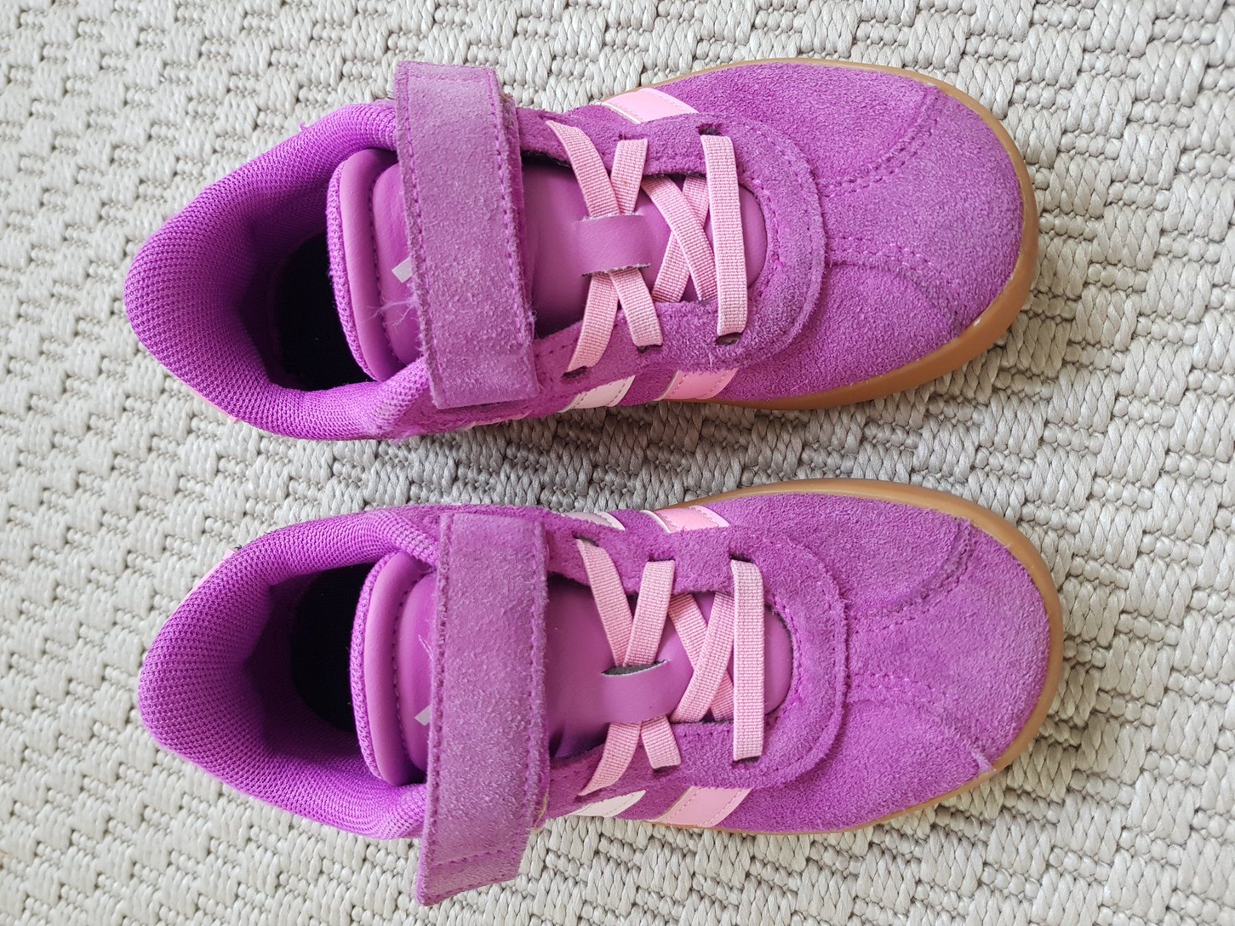 Adidas Schuhe für Mädchen: Adidas Sneakers – Gebraucht aus Münchenstein von mt25