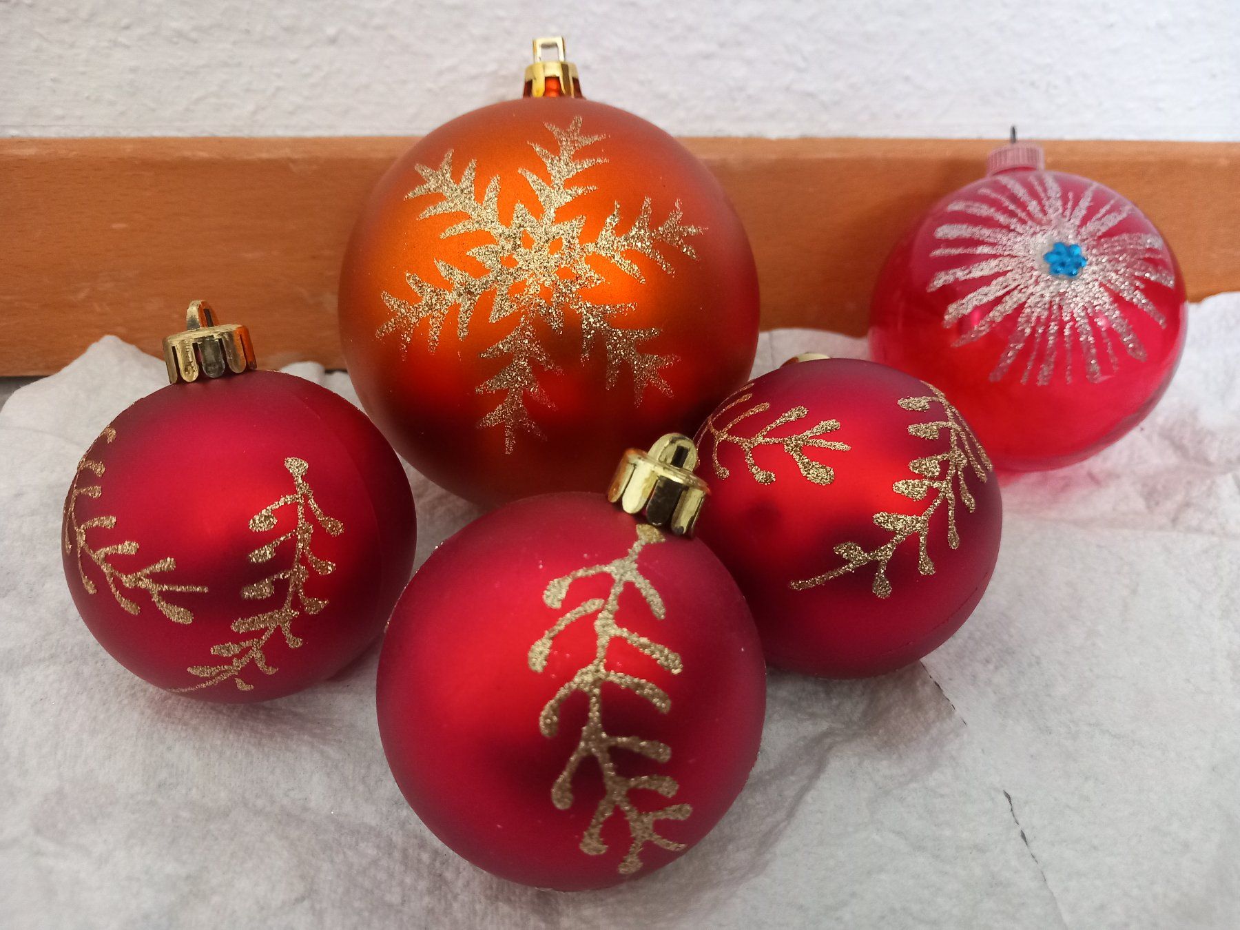 Alle Dekorationen: 14 rote + orange Weihnachtsbaumkugeln – Gebraucht aus Lindau von san_kg2j