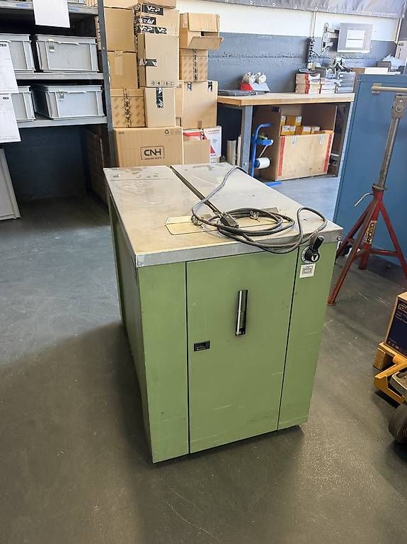 Alle Maschinen: Machine à cercler les cartons  – Gebraucht aus Attalens von lvu_fd8g 4