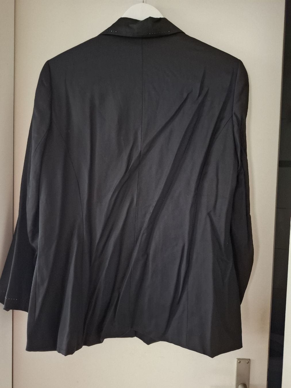 Giacche: Blazer Bianca 40 – Usato da Münchenbuchsee venduto da Cori1968 3