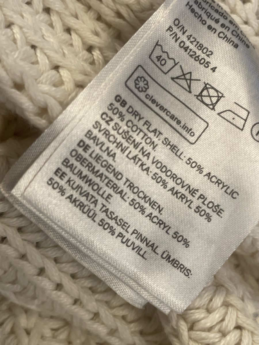Bershka Lotti di vestiti: Bershka Jeans  Gr.38 + H&M Pullover Gr. M – Usato da Obergerlafingen venduto da cabo4 5