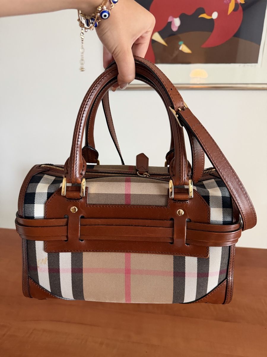 Burberry Taschen für Damen: Burberry Handtasche – Neu (gemäss Beschreibung) aus Seewen SZ von mar_nx8d 1