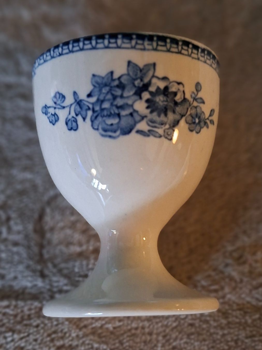Royal Worcester Altre Stoviglie: 1 Eierbecher Johnson Bros England, Old Britain Castles, blau – Nuovo (secondo la descrizione) da Otelfingen venduto da silver-moon 1