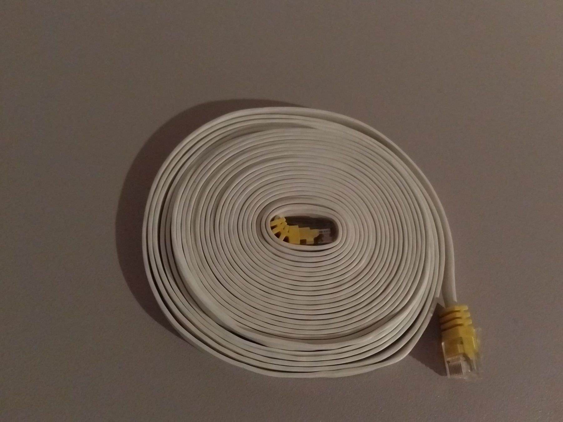 Cavi: Cavo ethernet - piattina - 5 metri – Nuovo (secondo la descrizione) da Porza venduto da ulletta1 2
