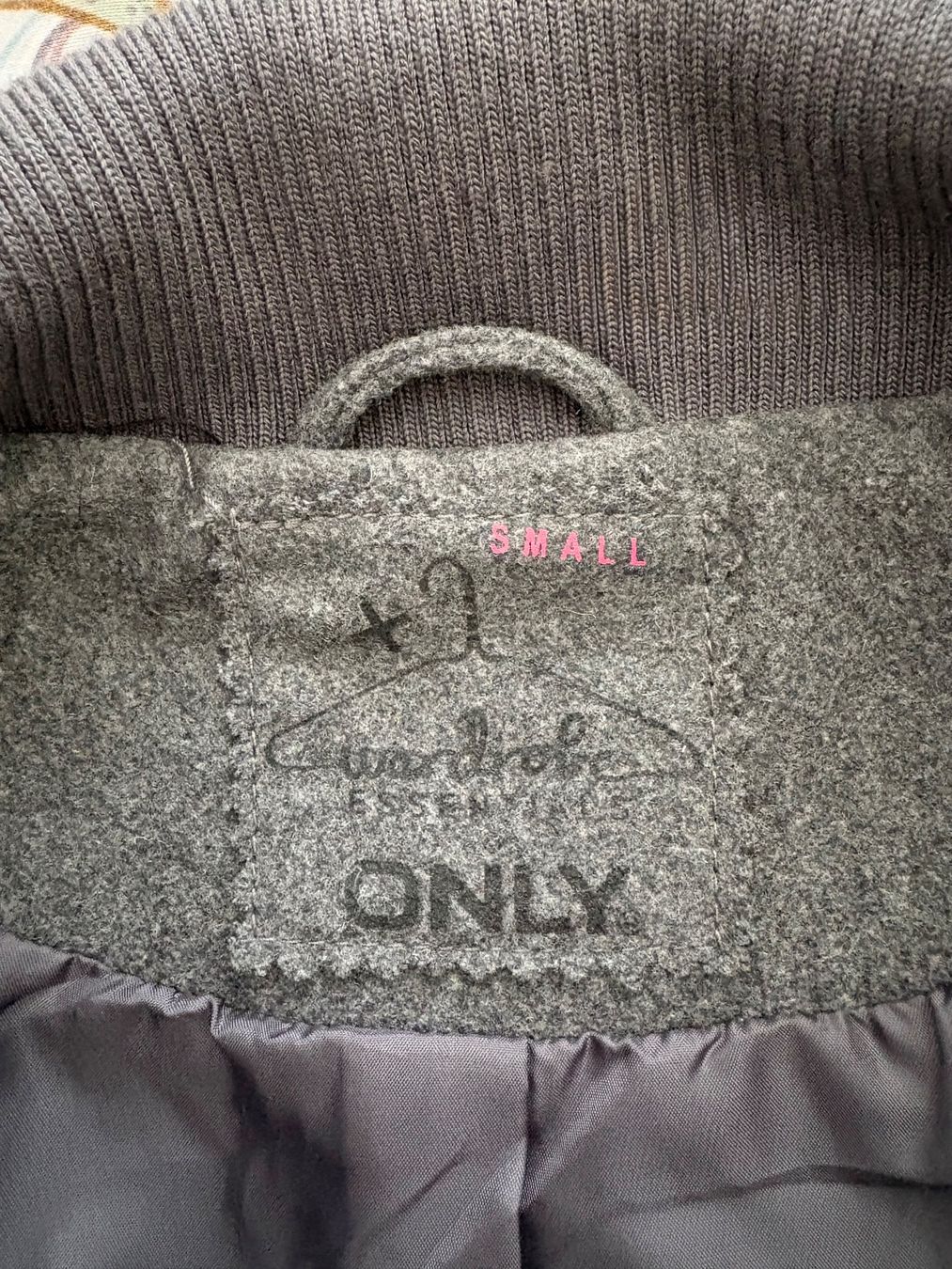 Only Giacche: Kurzmantel / Wool Jacket, ONLY, grau, Gr. S – Usato da Rikon im Tösstal venduto da ali_se 4