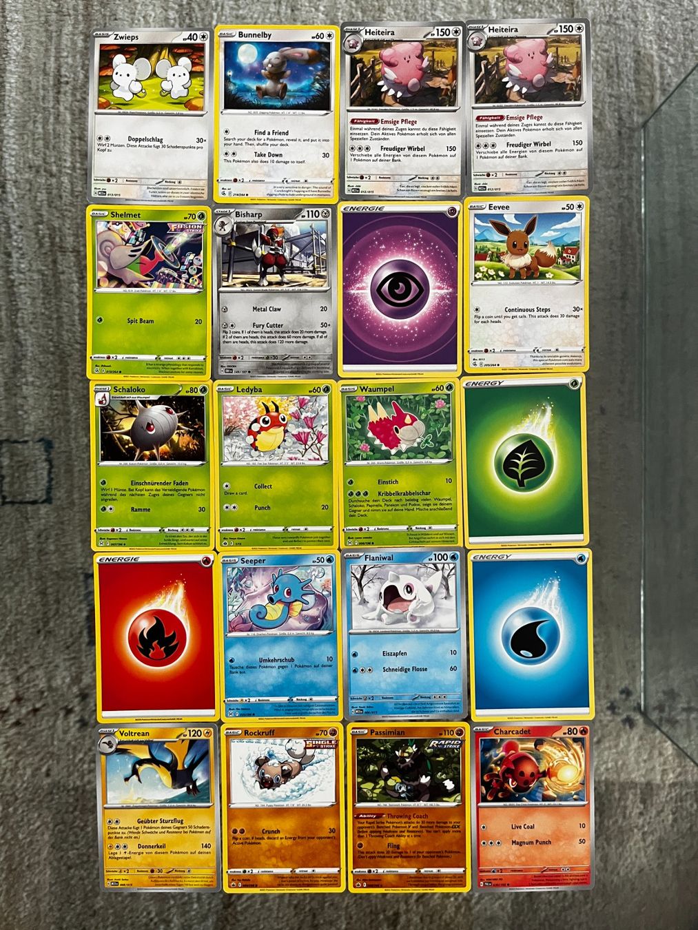 Pokémon Cartes à collectionner: 92 Pokémon-Karten + 2 Original-Cases – D'occasion à Unterlunkhofen par ivz_w7zf 4