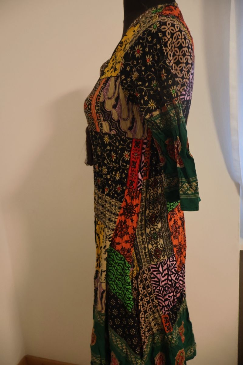 Robes: Kleid Patchwork-Stil bunt Grösse gebraucht – Neuf (Voir description) à Bösingen par ash_jnn8 2