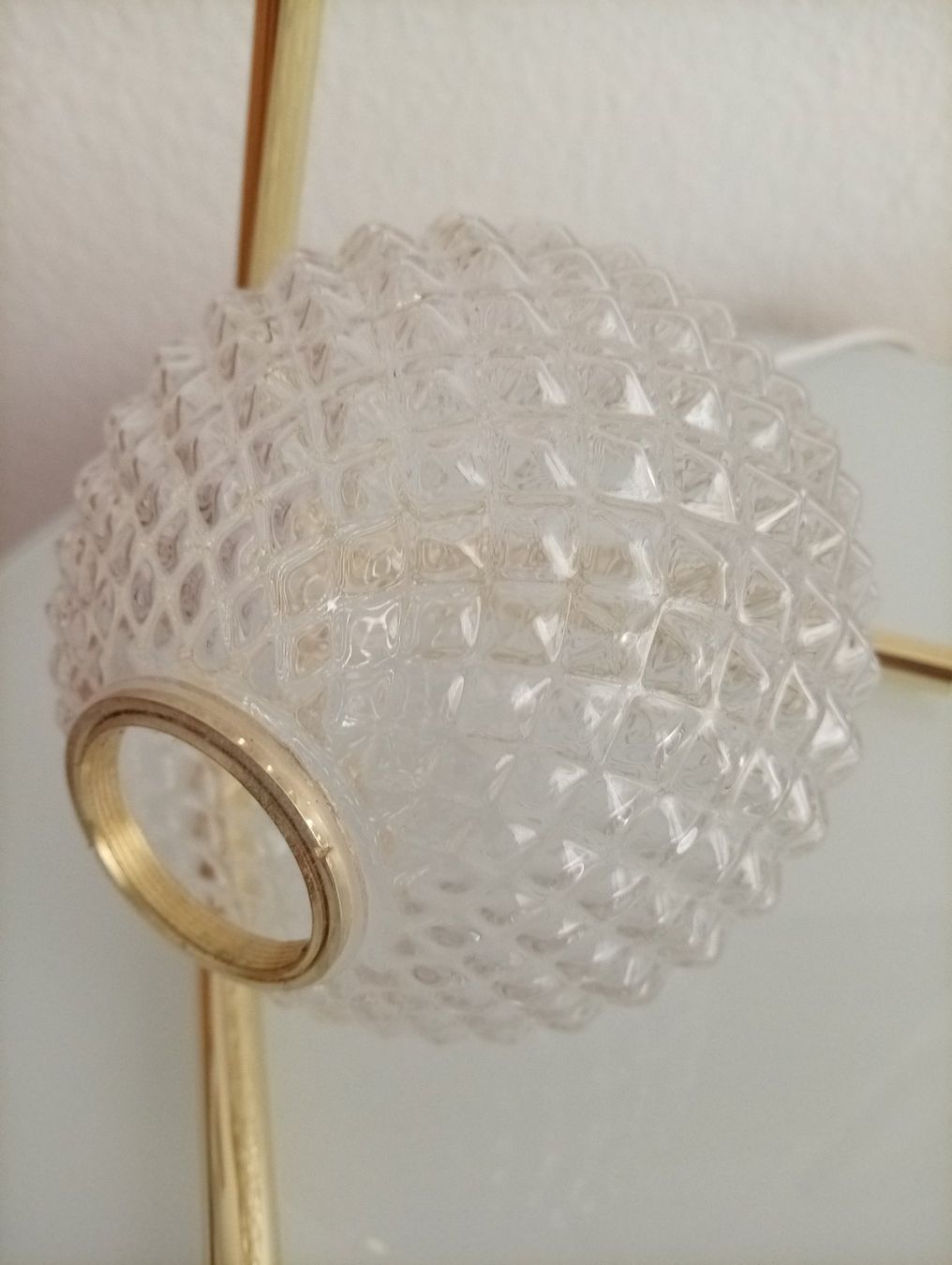 Lampade: Sehr schöne, elegante Tischlampe mit Glaskugel – Usato da Luzern venduto da Seri4 3
