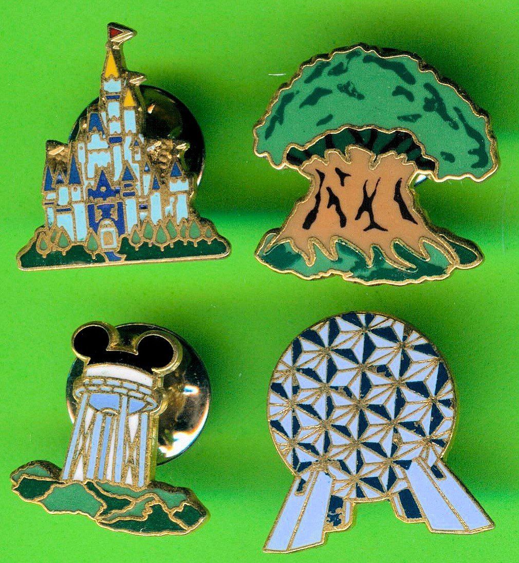 Disney Placchette & Badge: 4 Pins  DISNEY WORLD – Usato da Winterthur venduto da Sammleroase