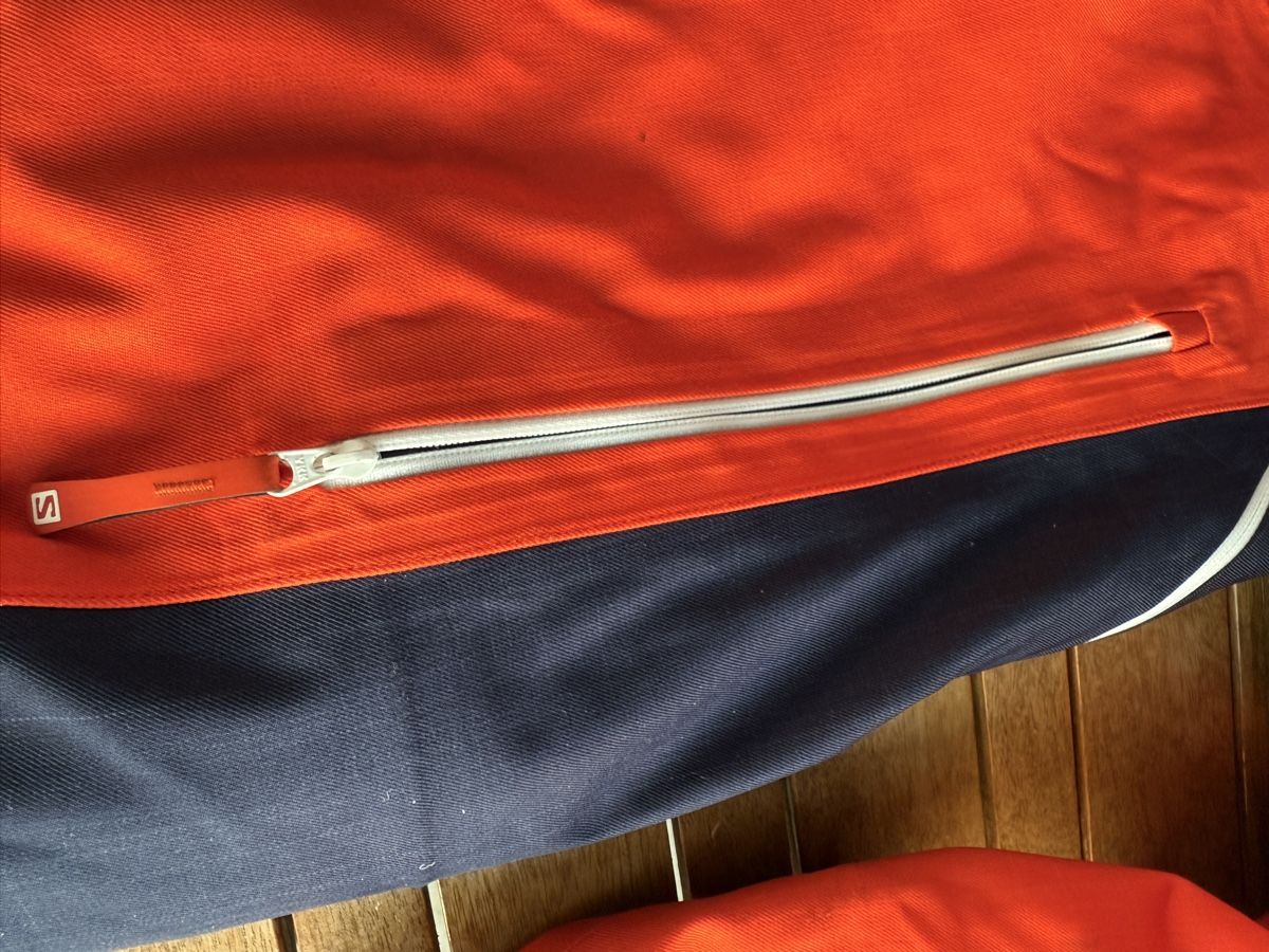 Salomon Giacche: SALOMON SNOWBOARD SKI SHELL JACKET – Usato da Adliswil venduto da benoitZH 5