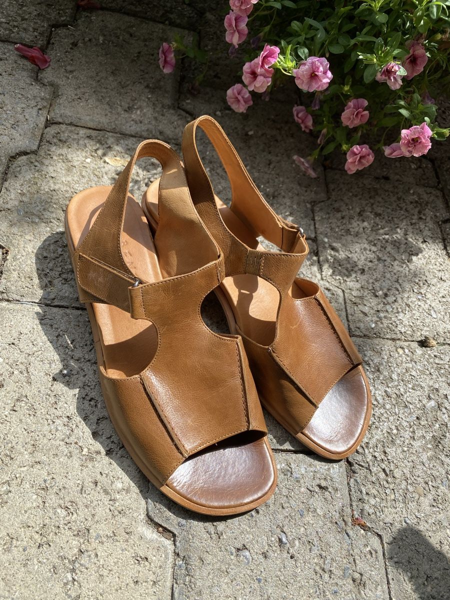 Scarpe da donna: Vabene Ledersandalen, hellbraun, Grösse 40 – Nuovo (secondo la descrizione) da Hünenberg venduto da a.u.849 1