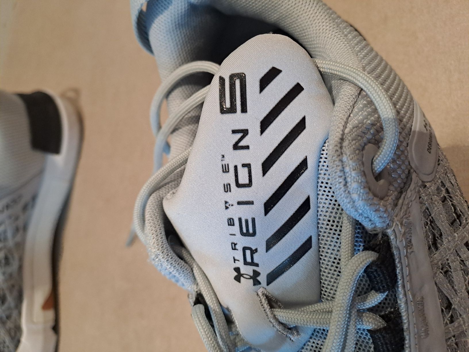 Under Armour Scarpe da uomo: Under Armour Schuh Gr.43 (44.5) – Usato da Menzingen venduto da gispat 4