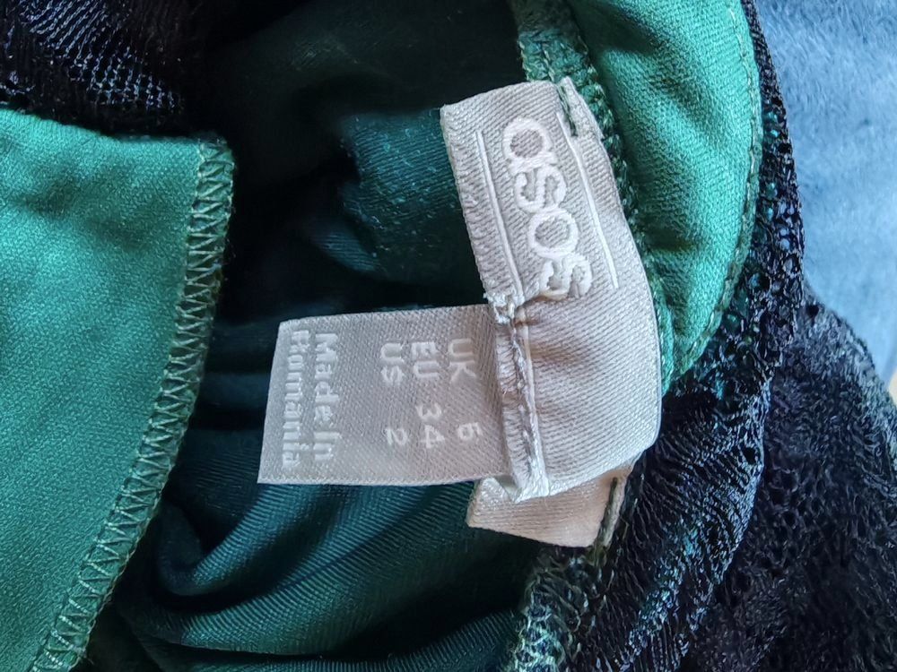 Kleider: Lot de 4 Robes - S – Gebraucht aus Bex von sni_q7lh 9