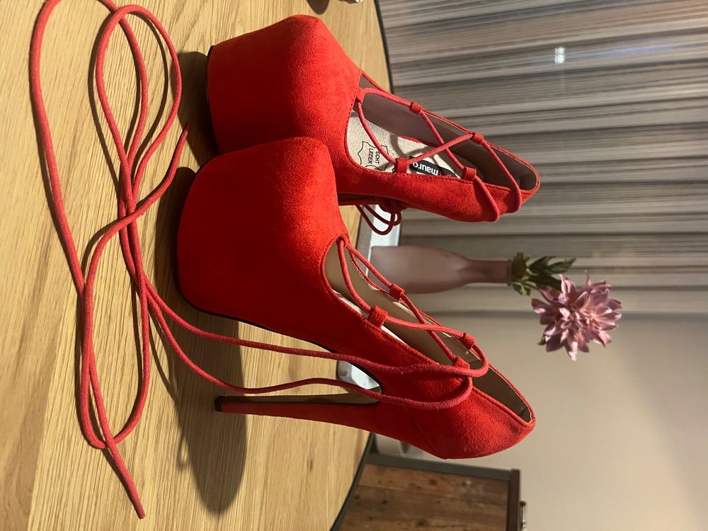Schnur High Heels Binden