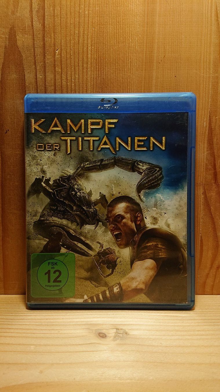 Tutti i DVDs: KAMPF DER TITANEN Blu-Ray – Usato da Wilderswil venduto da Exebub